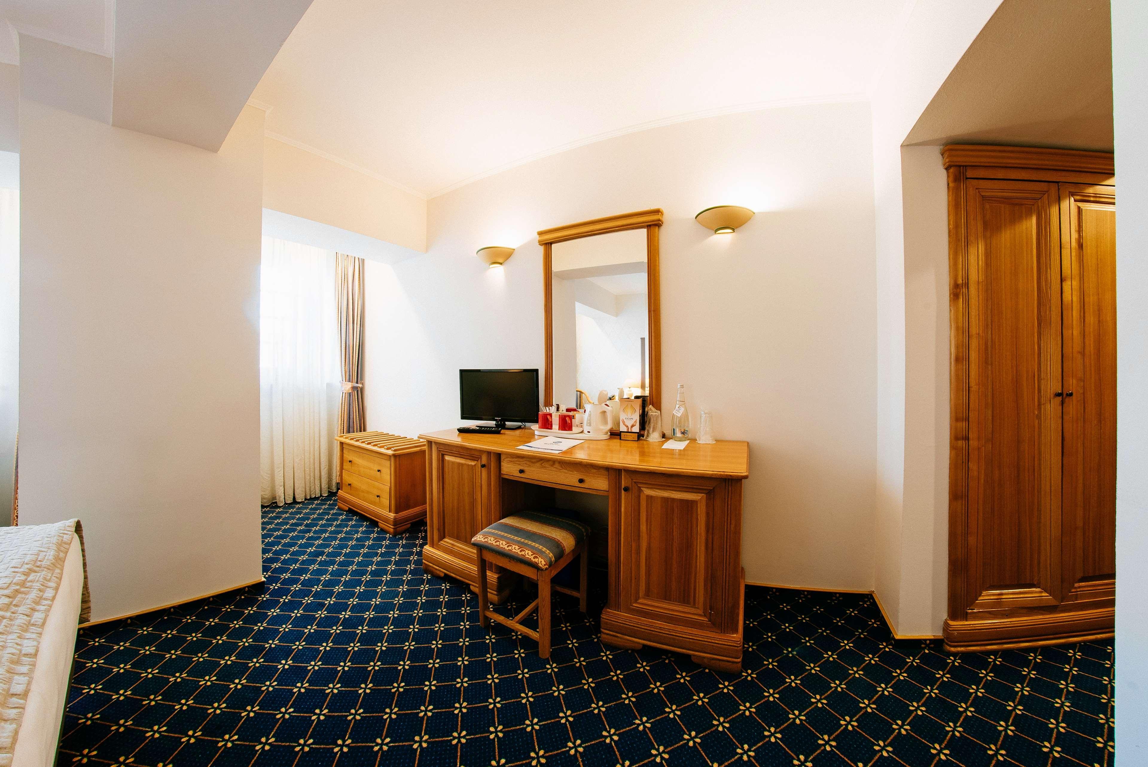 Best Western Bucovina Club De Munte Гура-Гуморулуй Экстерьер фото