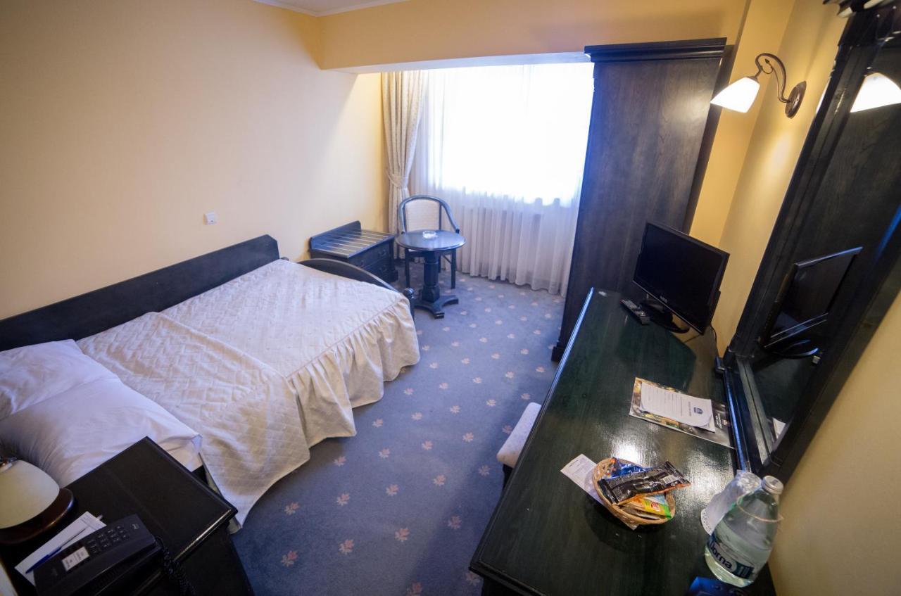 Best Western Bucovina Club De Munte Гура-Гуморулуй Экстерьер фото