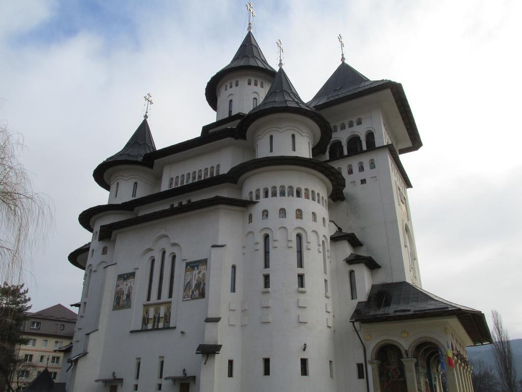 Best Western Bucovina Club De Munte Гура-Гуморулуй Экстерьер фото